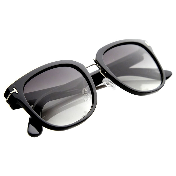 Metal Bridged T-Riveted Horned Rimmed Classic Style Sunglasses Image 4