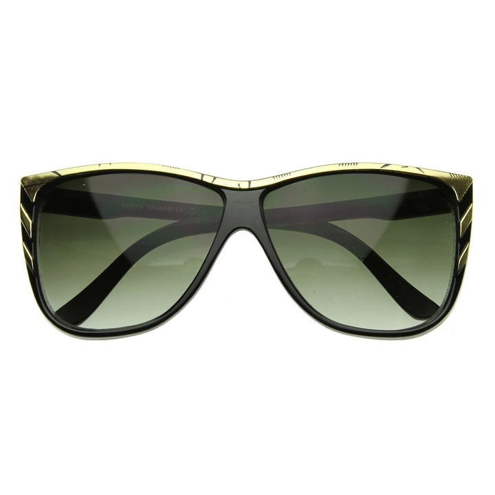 Modern Retro Oversized Horn Rimmed Sunglasses with Gold Accents UV Protection Image 4