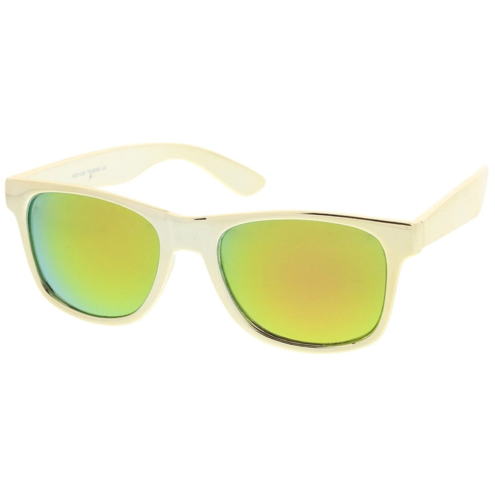 Retro Metallic Horn Rimmed Sunglasses 55mm Colored Mirror Lens UV400 Protection Image 2