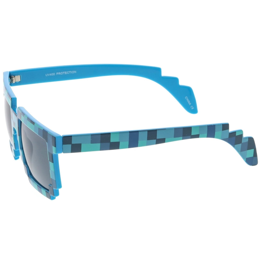Retro Novelty Pixelated Print Square Sunglasses With Square Lens 50mm Image 3