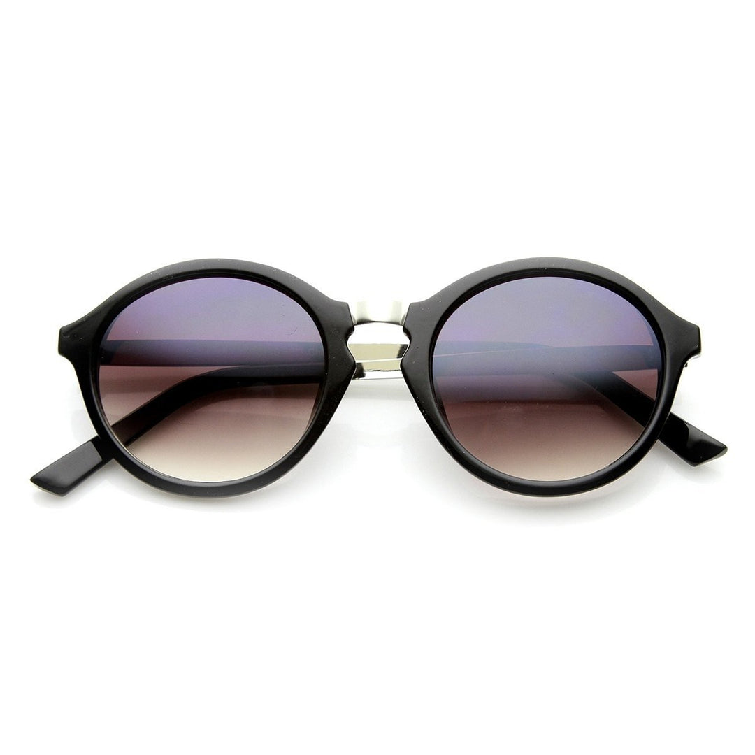 Round Funky Fashion Retro Sunglass w/ Metal Arms Image 1