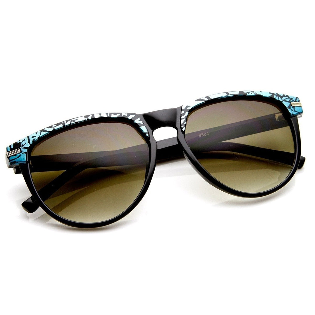 Two-Tone Mod Horn Rimmed Sunglasses with Keyhole Bridge UV400 Protection Image 4