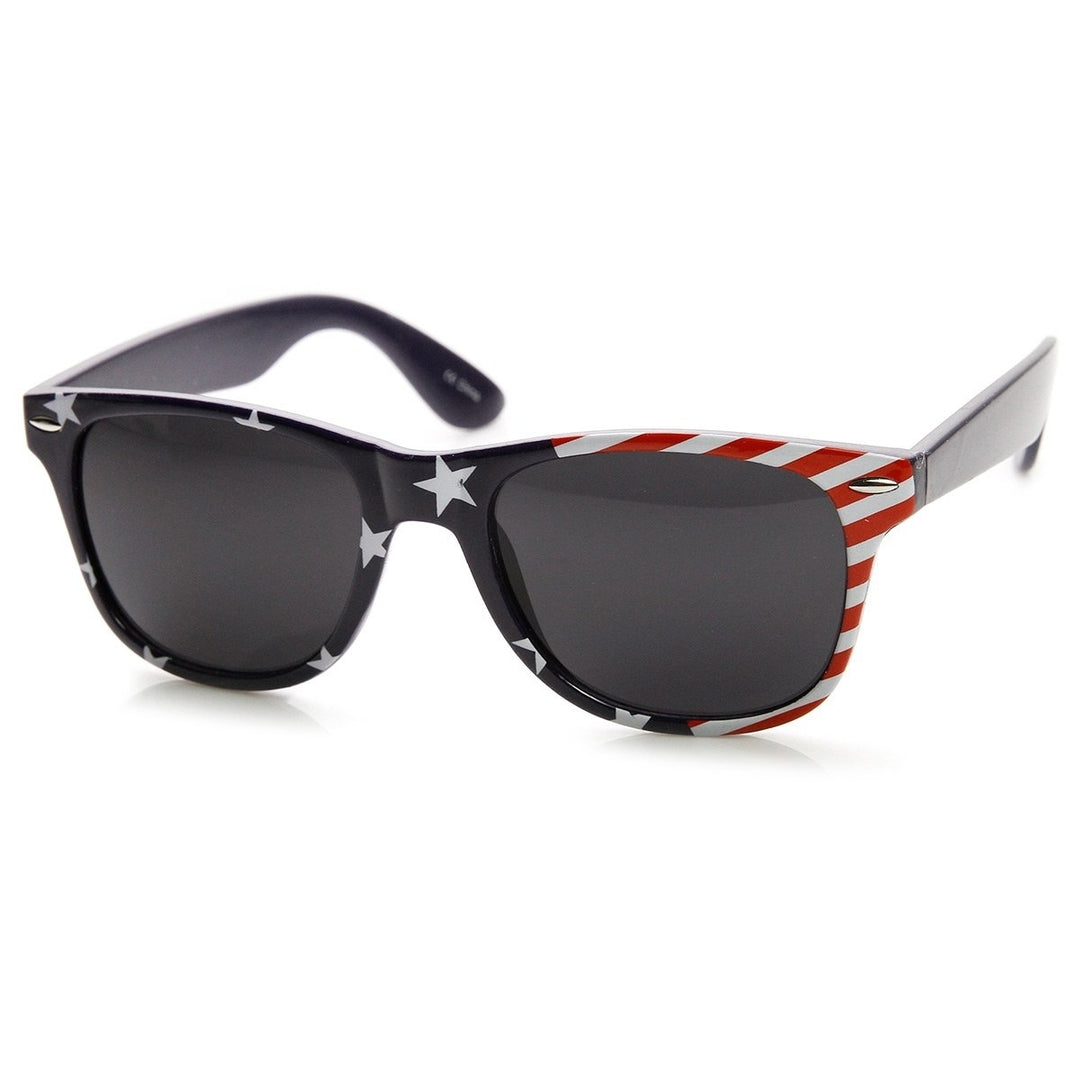 American Flag Horn Rimmed Sunglasses USA Stars and Stripes UV Protection 55mm Image 4