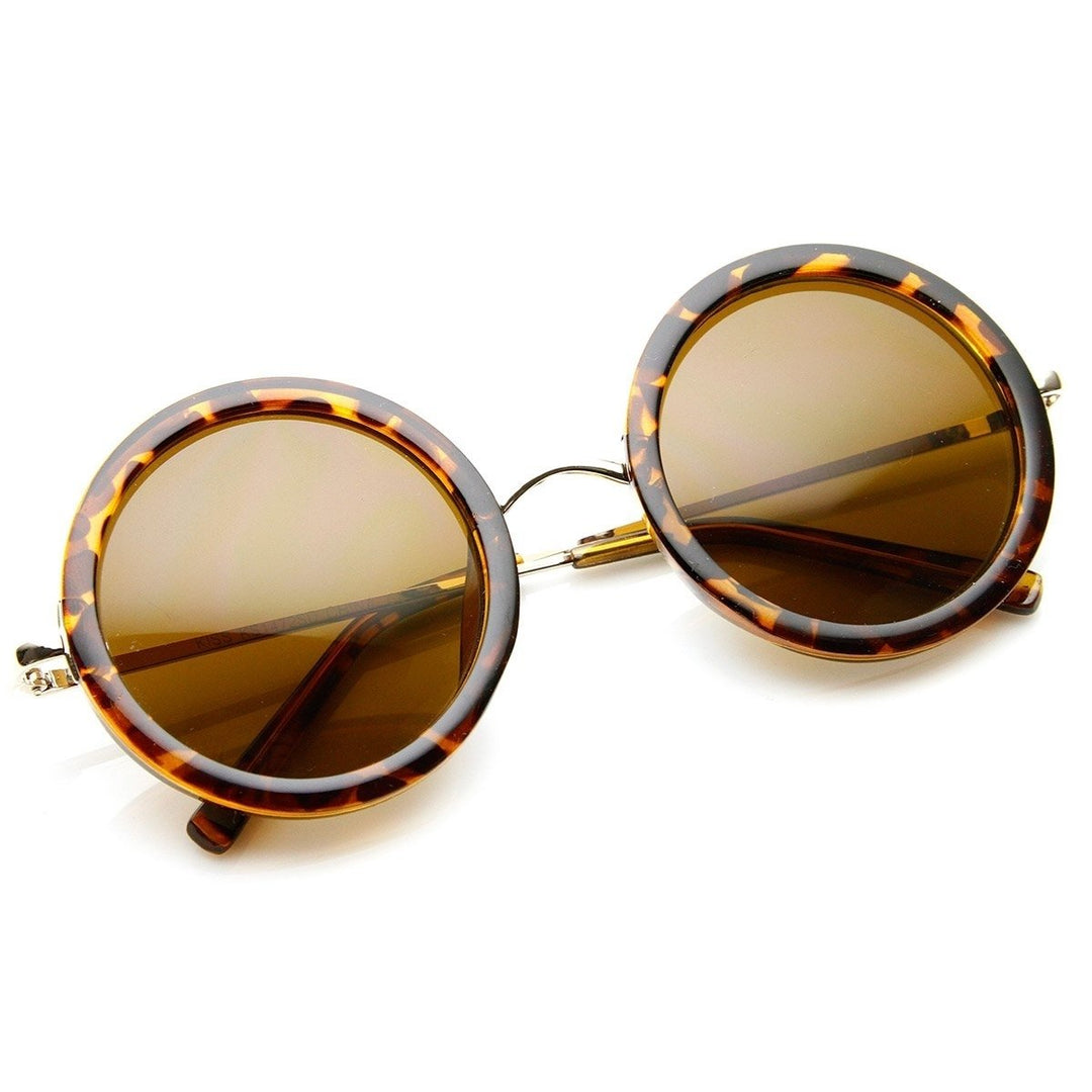 Womens High Fashion Chic Round Circle Sunglasses with Metal Arms Image 4