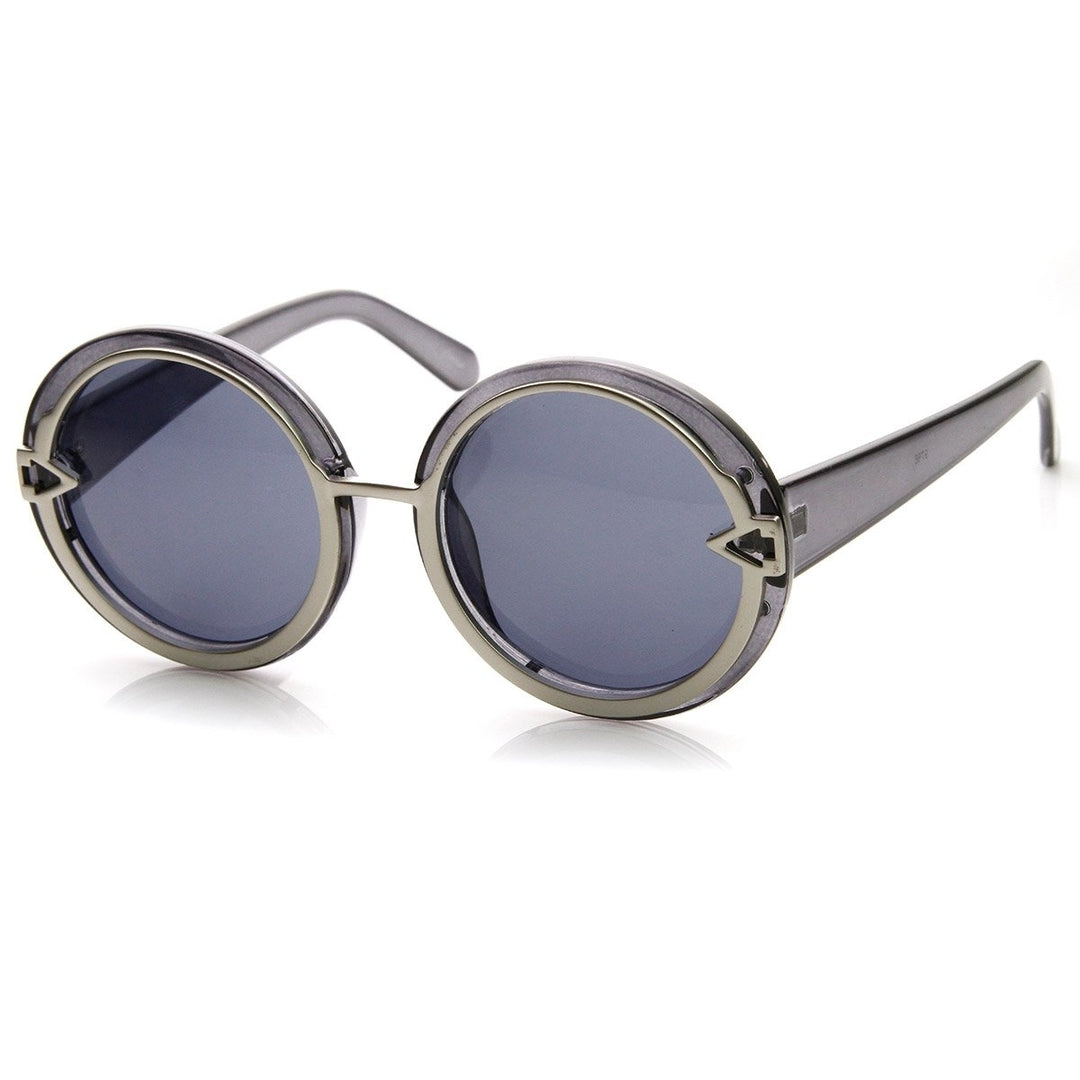 Womens Oversize Round Sunglasses with Metal Trim UV400 Protection Fashionable Image 4