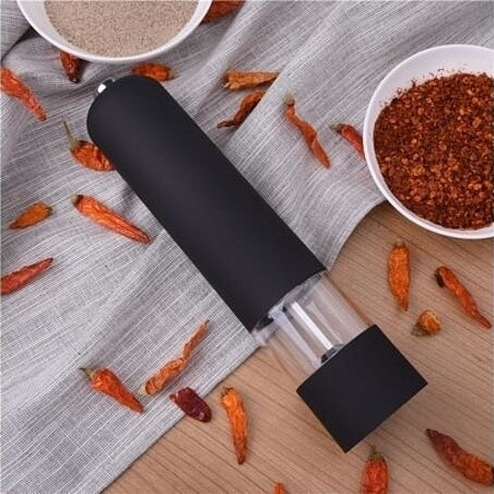 Electric Pepper Grinder (Random Colors) Image 1