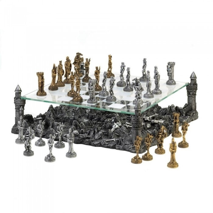 BATTLEGROUND CHESS SET Image 1