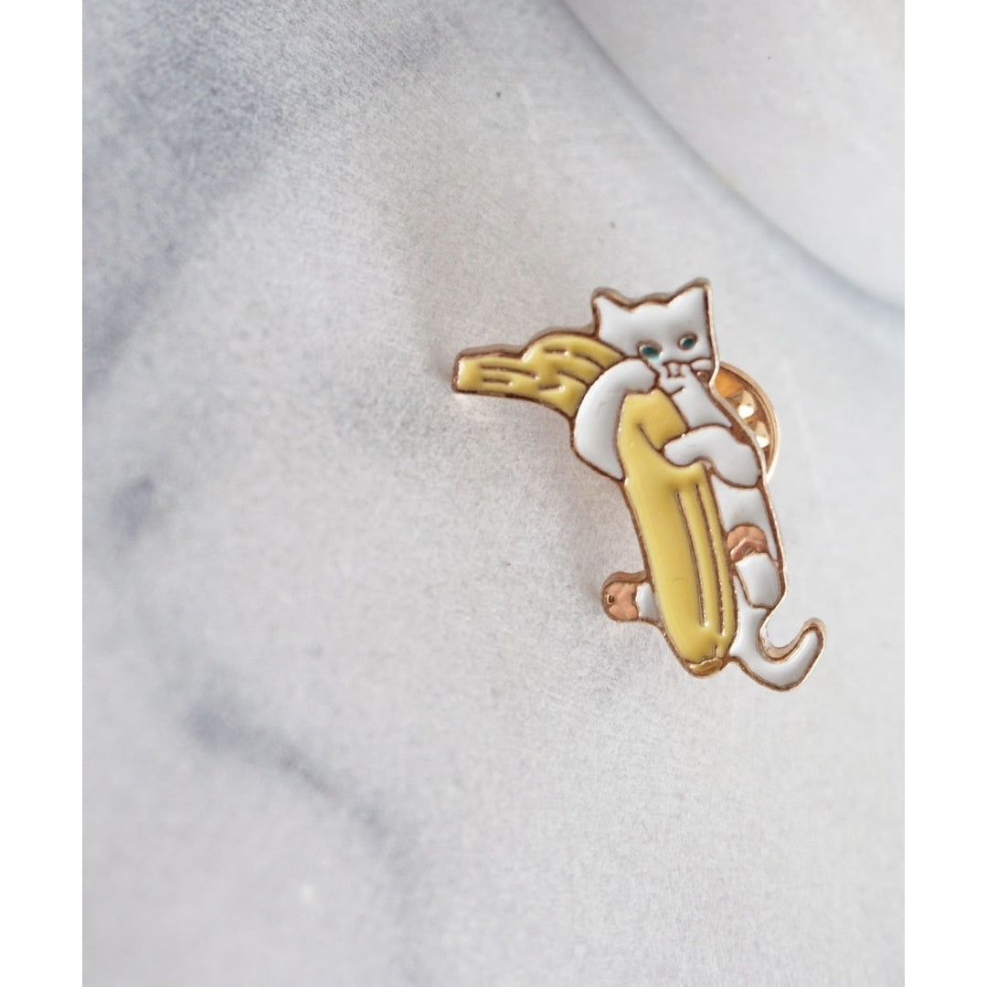 Middle Finger Sassy Cat Pin Image 1