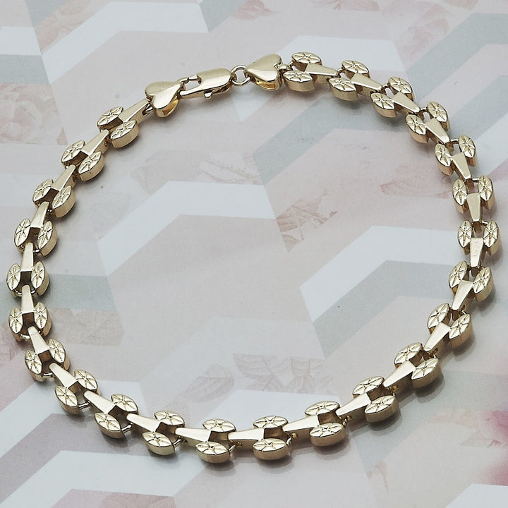 14k Gold Filled  Linked Unique Anklet Image 3