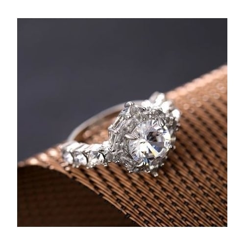 Charm round large ring classic temperament ring European and American Image 3