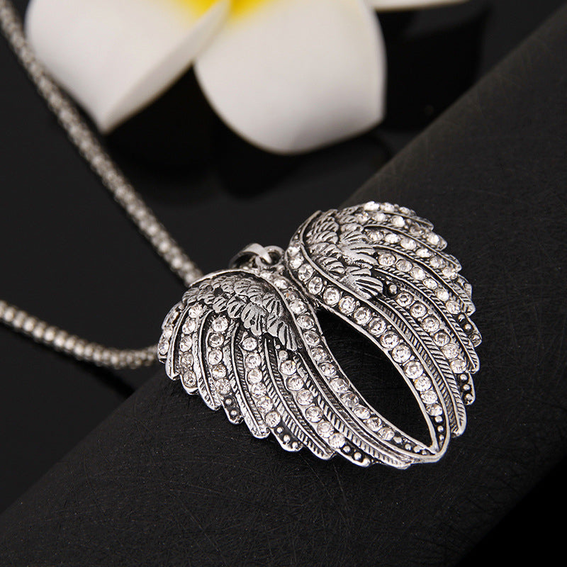 Alloy vintage -encrusted item Heart-shaped wing necklace with long sweater chain female Image 4