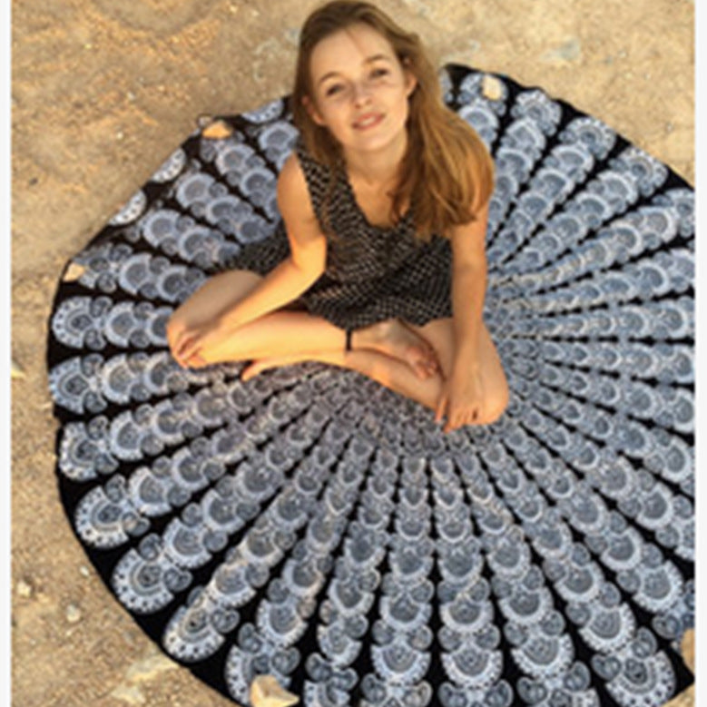 Round Printed Beach Towel Image 3