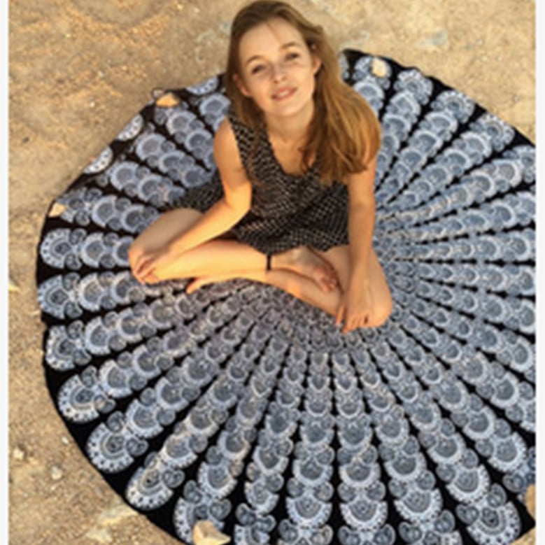 Round Printed Beach Towel Image 1