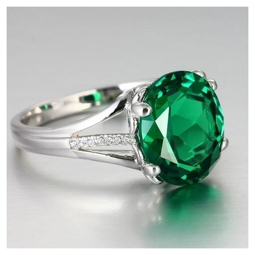 Emerald Coloured Jewelry Egg Ring Female   Fashion style Popular style Platinum Ring Image 3