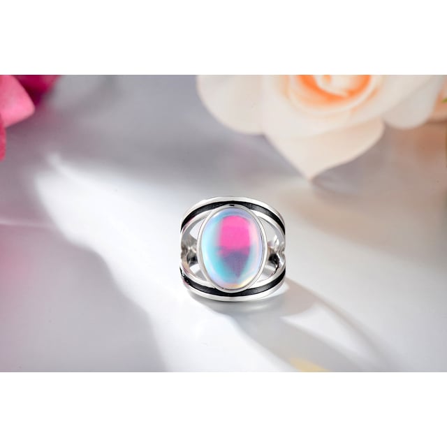 Seven-coloured moonstone rings exaggerate Taiyin retro-gutta ring Image 1