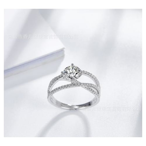 A Clara Mozanstone RingPlatinum Sansheng III Marriage Ring Engagement Finger Image 2