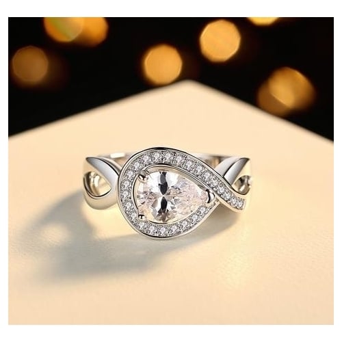 The classic carat ring is studded with fashionable fashionable female Artificial zircon ring C. Image 2