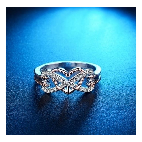 Heart shaped two color ring Image 1