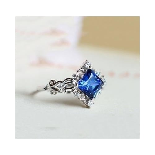 Noble and exquisite womens Ring Princess pattern sapphire ring Image 3