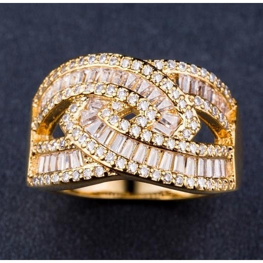 Creative womens Ring Popular style with Artificial zircon luxury ring Image 2