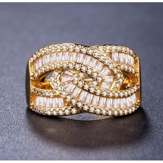 Creative womens Ring Popular style with Artificial zircon luxury ring Image 3