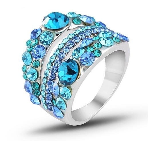 Exquisite noble sapphire ring Image 1