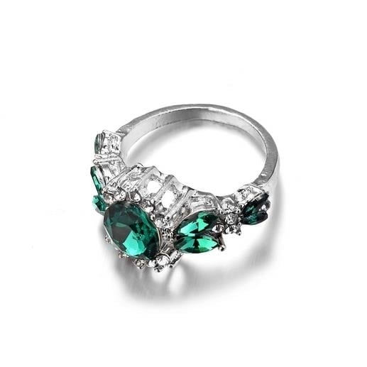 Green flower gem ring Image 2