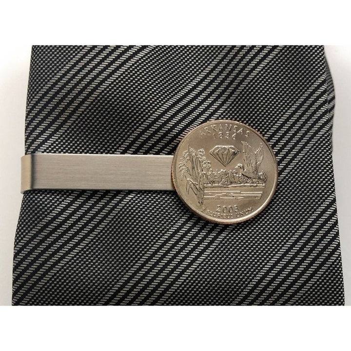 Tie Clip Arkansas State Quarter Enamel Coin Uncirculated Tie Bar Travel Souvenir Coins Bird Diamonds Collector Cool Fun Image 1