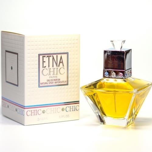 DAETNA CHIC BY YZY PERFUME By YZY PERFUME For WOMEN Image 1