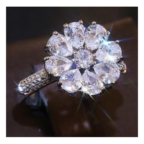 Fashion flowers in Artificial zircon ring Image 1