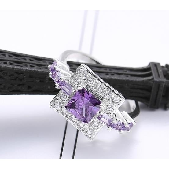 Geometric square purple gem lady ring Image 1