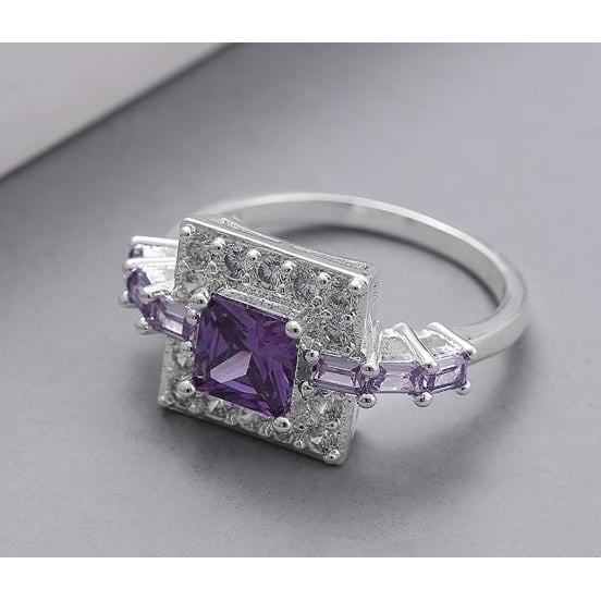 Geometric square purple gem lady ring Image 3