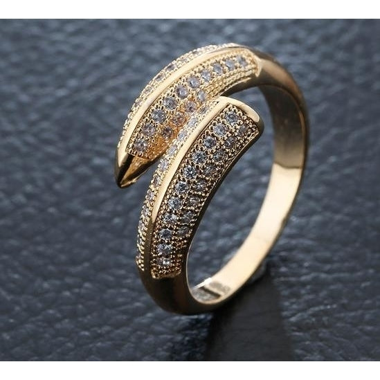 Round AAA Artificial zircon ring Image 2