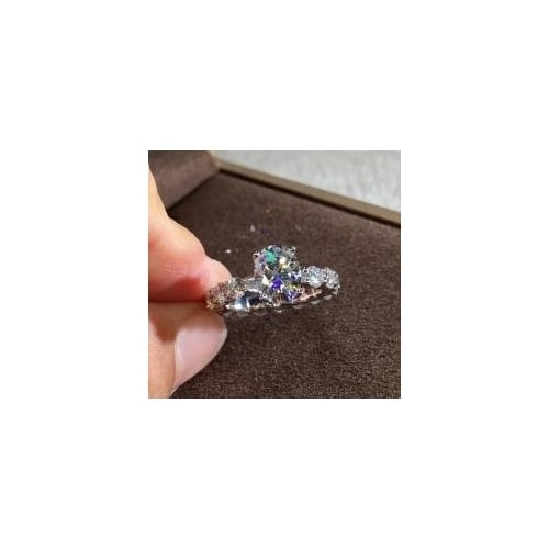 Mosang stone ring with Artificial zircon oval drill four claw ring Image 1