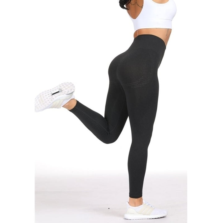 Womens Seamless Nine-Point Fitness Pants Image 1