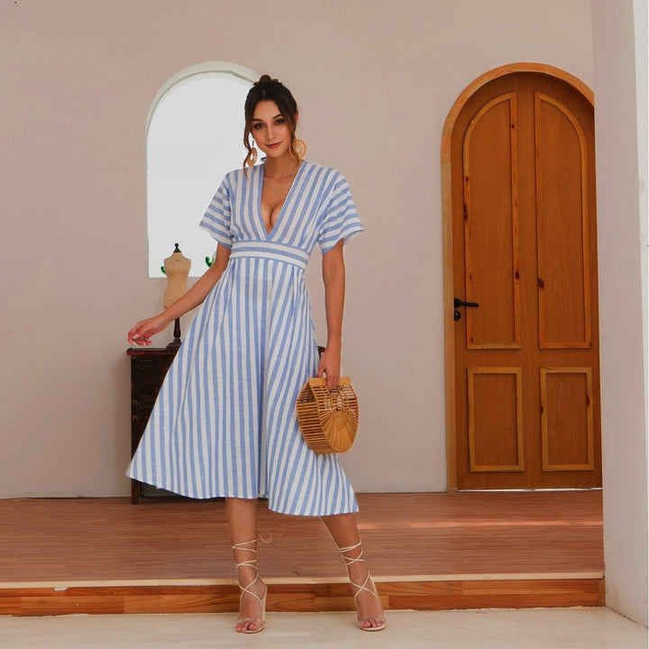 Womens V-Neck Linen Halter Dress Image 4