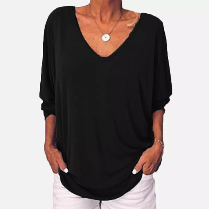 Womens V-Neck 3/4 Sleeve Back Button T-Shirt Image 3