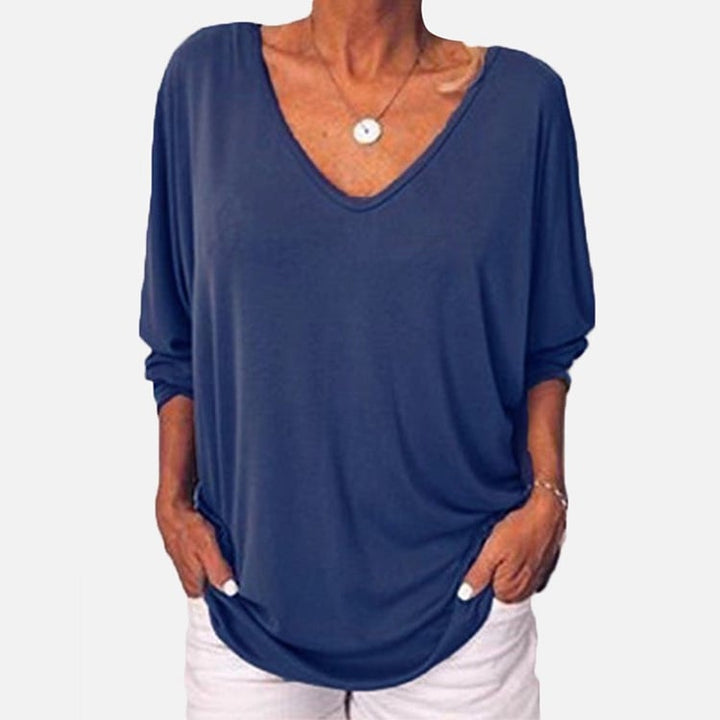 Womens V-Neck 3/4 Sleeve Back Button T-Shirt Image 9