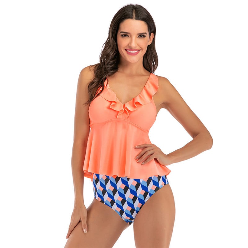 Feminine V-Neck Ruffled Bikini Image 1