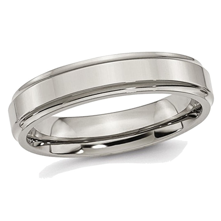 Mens 5mm Comfort Fit Ridged Edge Titanium Wedding Band Ring Image 1