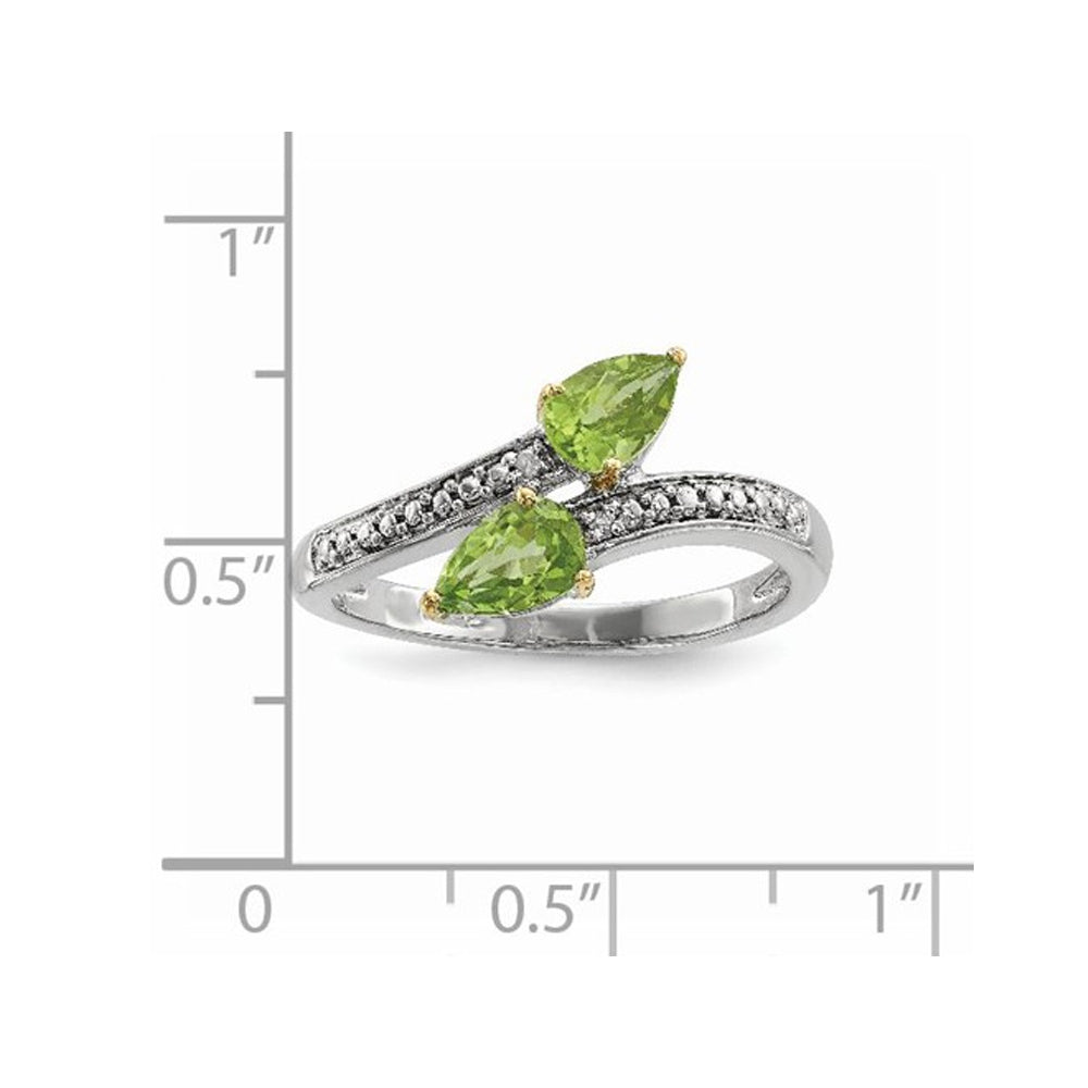 9/10 Carats (ctw) Marquise Green Peridot Ring in Sterling Silver Image 2