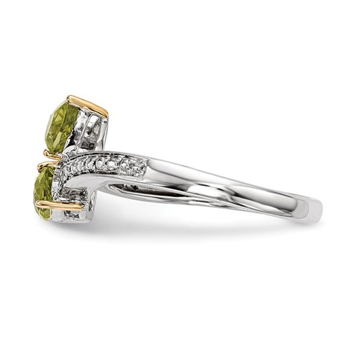 9/10 Carats (ctw) Marquise Green Peridot Ring in Sterling Silver Image 4