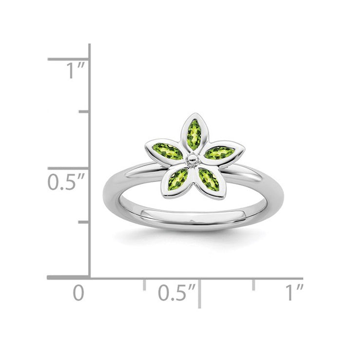 2/5 Carat (ctw) Green Peridot Flower Ring in Sterling Silver Image 4