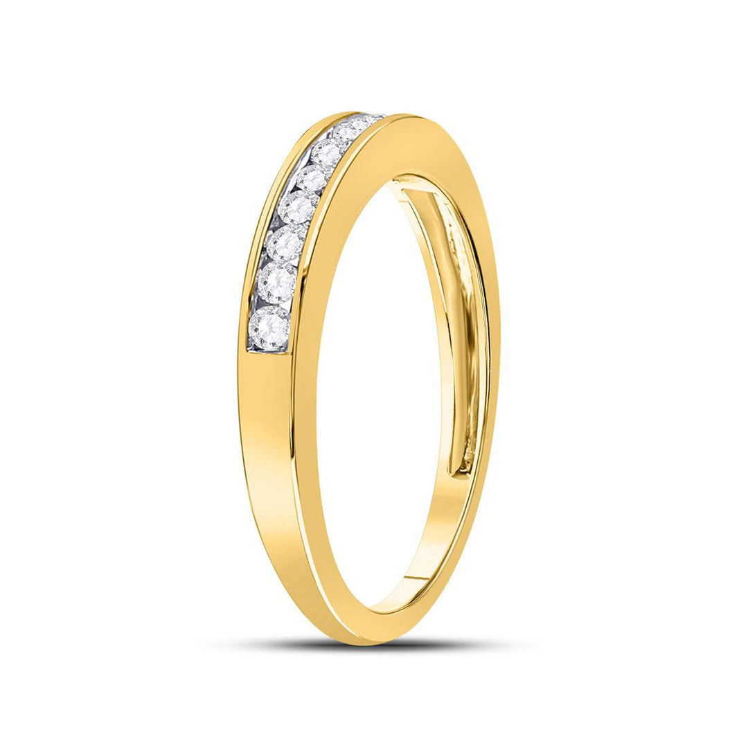 1/4 Carat (ctw H-I I1-I2) Diamond Wedding Band and Anniversary Ring in 14K Yellow Gold Image 3