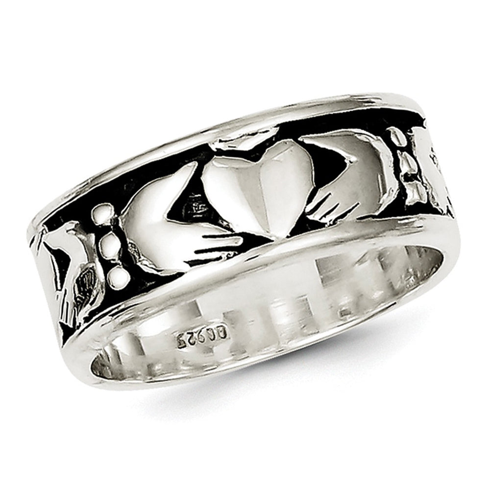 Mens Claddagh Ring in Sterling Silver Image 1