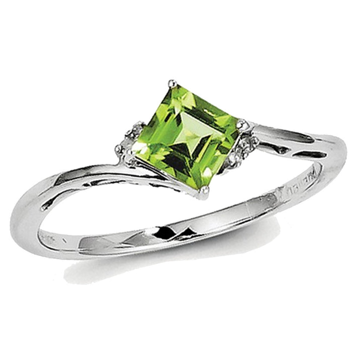 Solitaire Princess Cut Natural Peridot Ring 0.60 Carat (ctw) in Sterling Silver Image 1