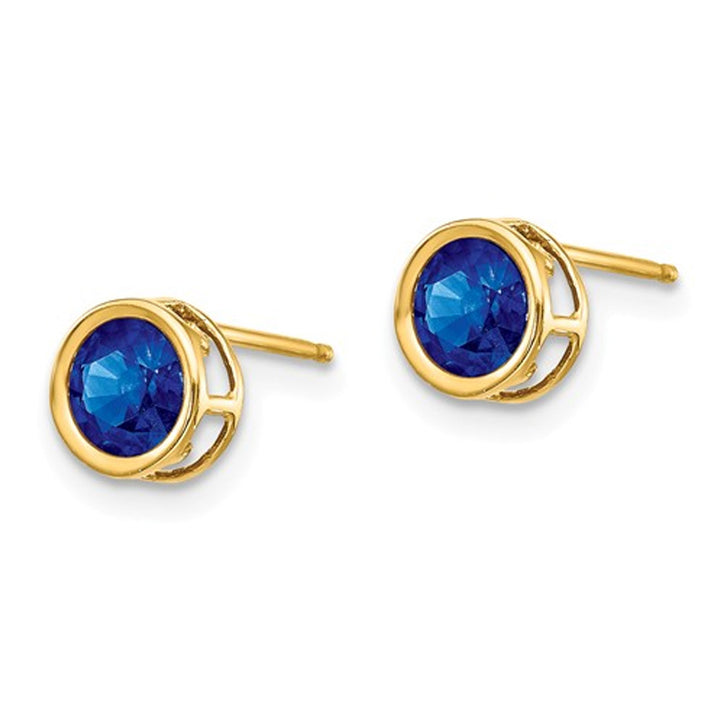 1.40 Carat (ctw) Natural Dark Blue Sapphire Post Earrings 5mm in 14K Yellow Gold Image 3