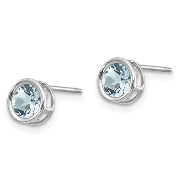 4/5 carat (ctw) Aquamarine Stud Earrings in 14K White Gold Image 3