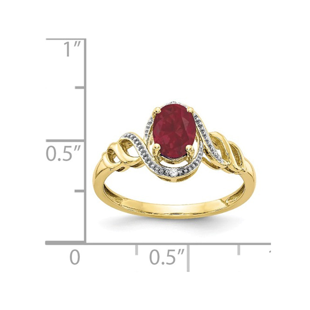 1.05 Carat (ctw) Natural Ruby Ring in 10K Yellow Gold Image 4