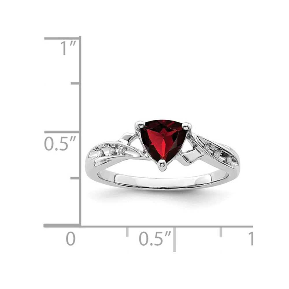 3/5 Carat (ctw) Trillion-Cut Garnet Ring in Sterling Silver Image 2